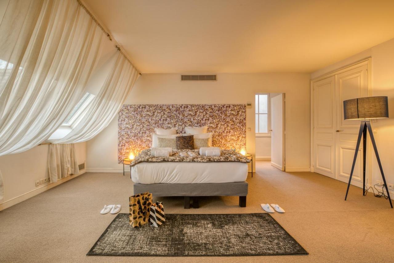 Sweet Inn - Montaigne Apartment Paris