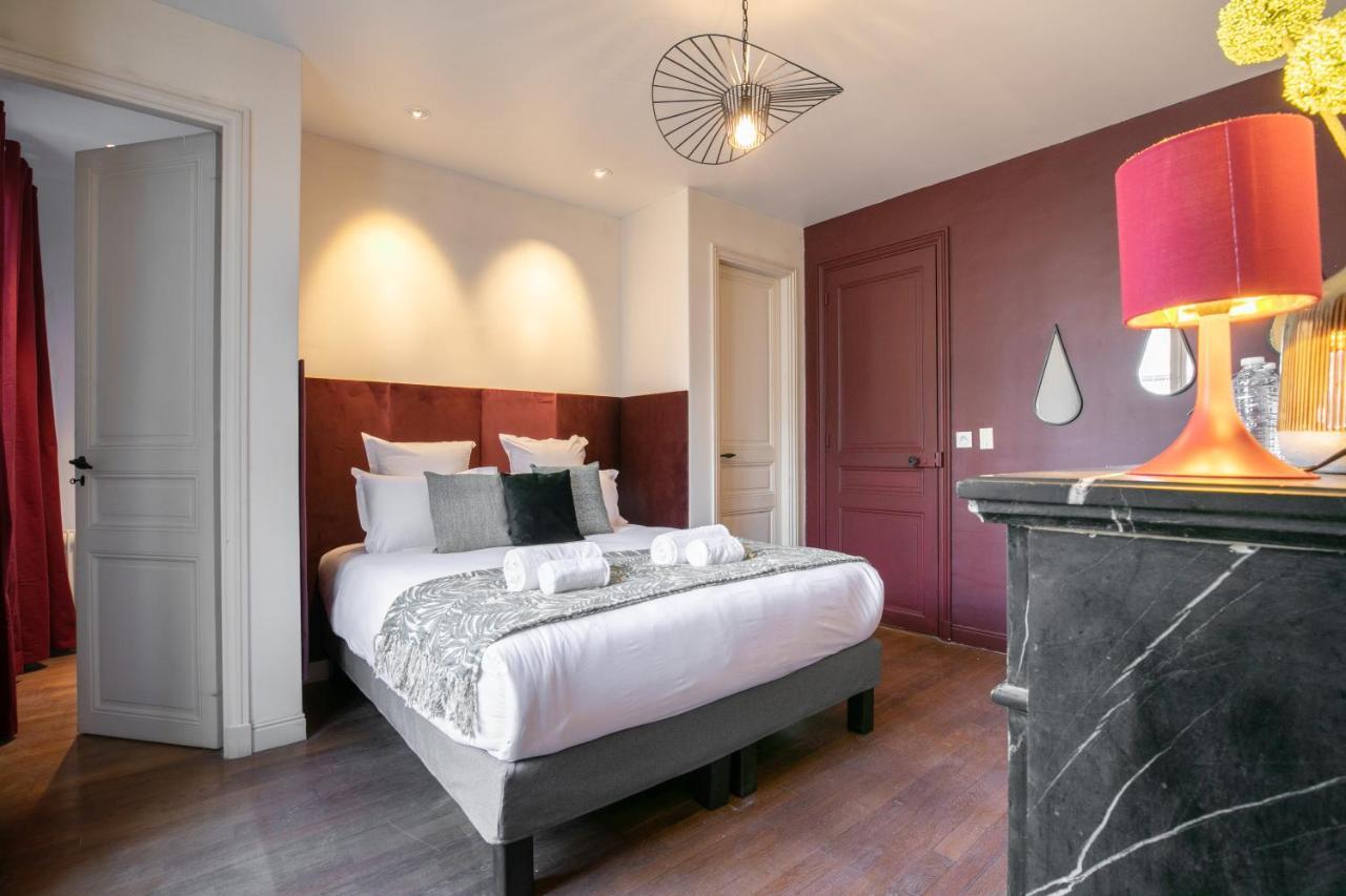 Sweet Inn - Montaigne Apartment Paris